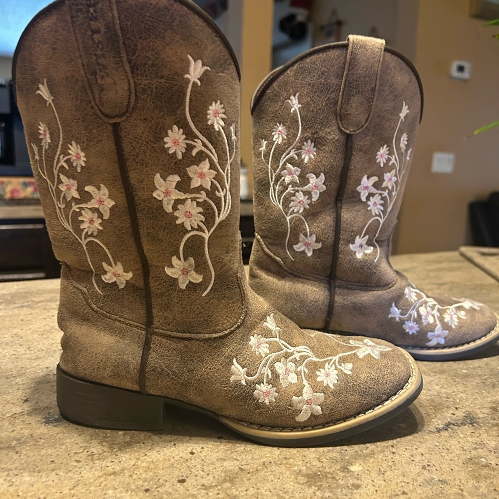 Kids Embroidered Brown Cowboy Boots